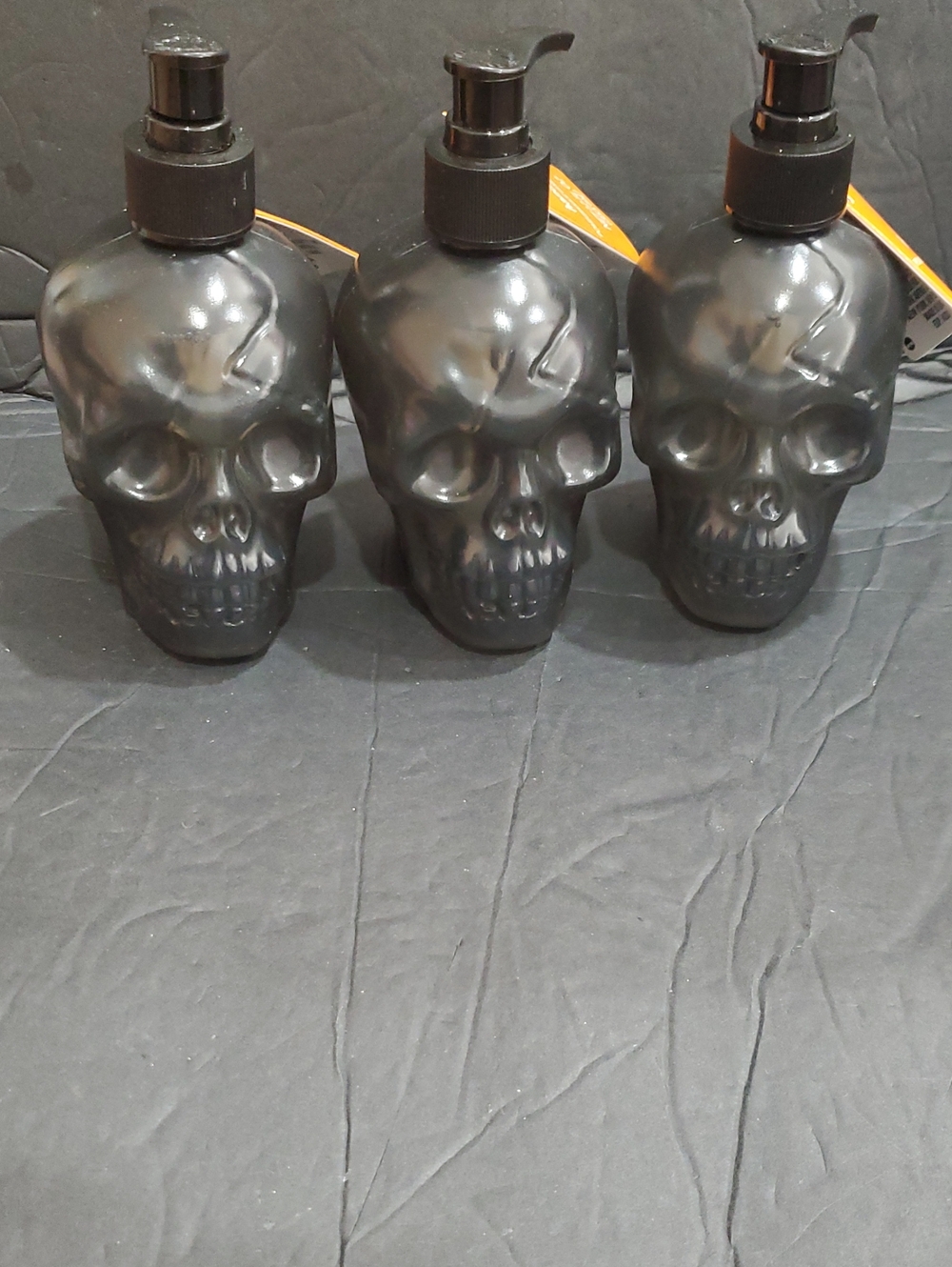 3pack Black plastic skull shape pomegranate vanilla scented hand wash brand new